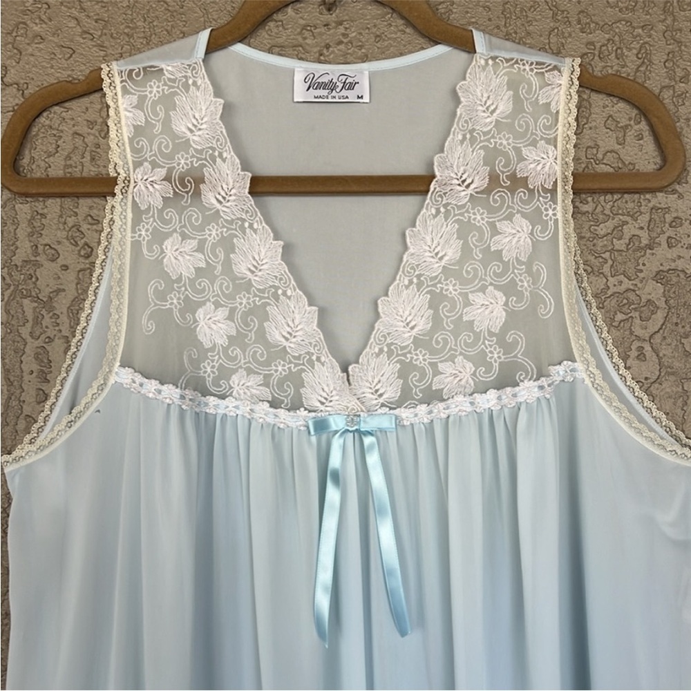Vintage Vanity Fair Light Blue Nylon Lace Nightgown Robe Set M USA Made - Picture 5 of 15